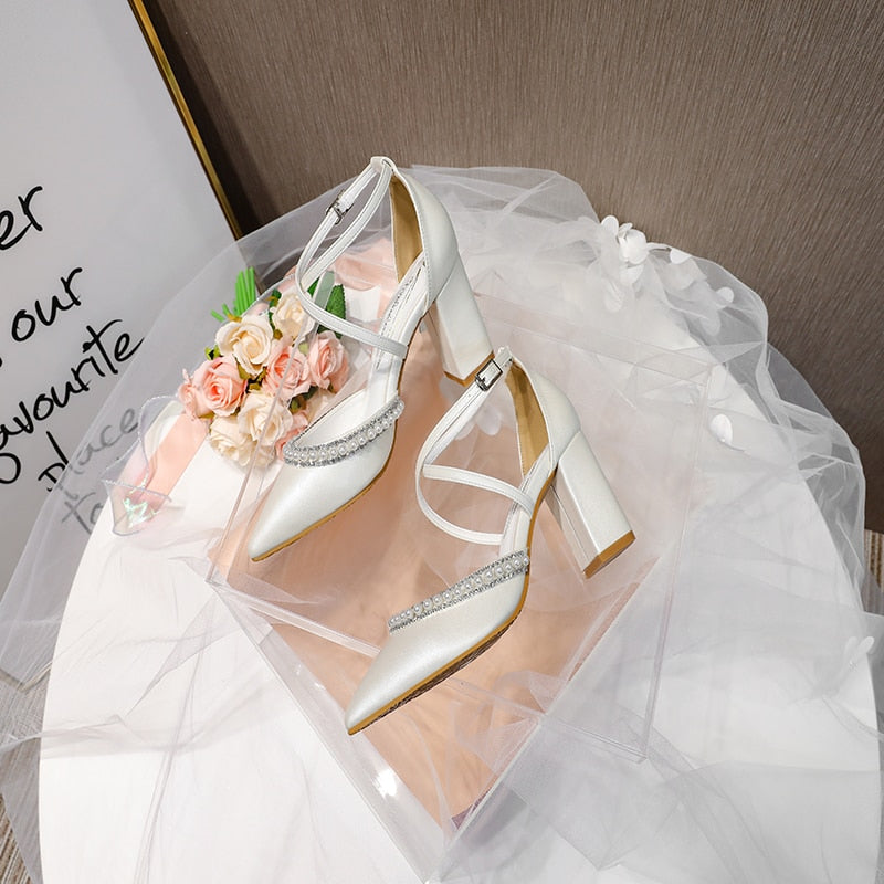 Women&#39;s Shoes High Heels Sexy Pumps Wedding Bride Shoes Pearl Rhinestones Thick High-heeled Pointed Toe For Spring 2022 Sandals