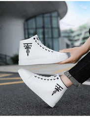 Sneakers Man Casual Vulcanized Male Comfortable High Top Shoes Outdoor Men Lightweight Fashion Mens Shoes WaterprooF
