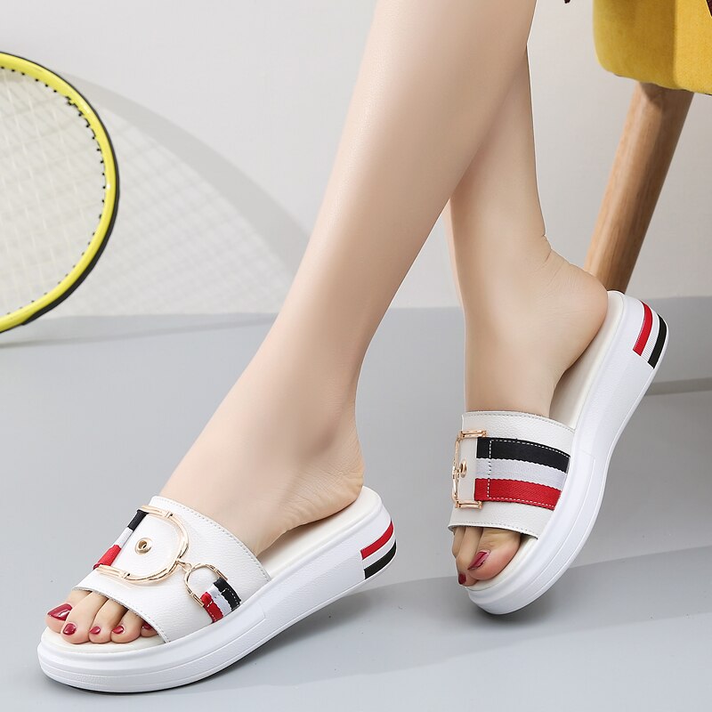 Summer 2022 Women Slippers Flat Shoes Woman Comfortable Sandals Ladies Luxury Home Platform