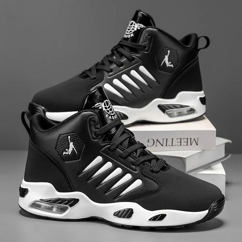 Men's High-Top Basketball Shoes Feature a Breathable Mesh Design