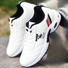 Men's leather sneakers Casual versatile shoes Outdoor non slip running footwear Fashion men