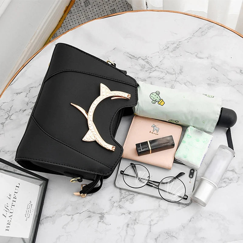 Cat Shaped Handle Women Handbag Trendy And Fashionable, Solid Color, Simple And Casual Crossbody Shoulder Shell Bag