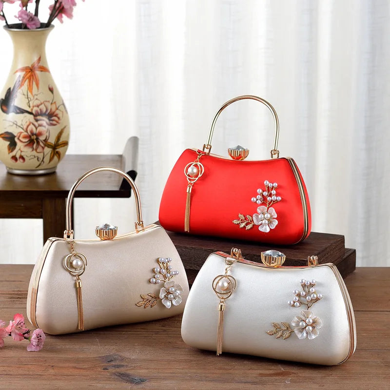 2025 New Women Handmade Flowers Clutch Handbags Wedding Evening Wallets Party Dinner Purse For Ladies 4 Colors