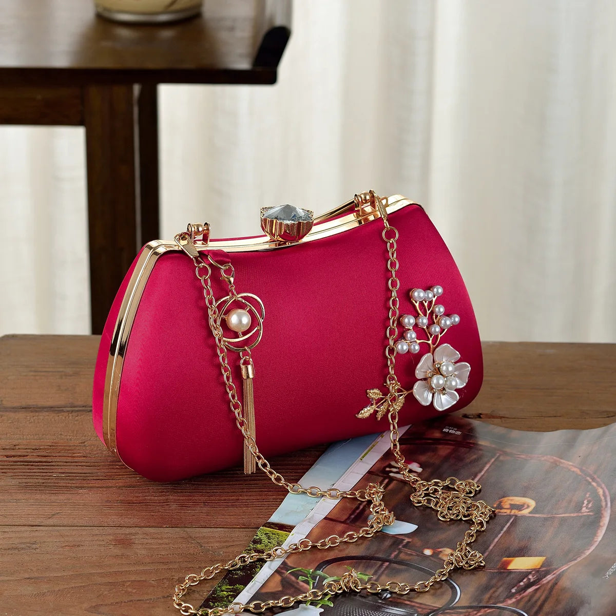 2025 New Women Handmade Flowers Clutch Handbags Wedding Evening Wallets Party Dinner Purse For Ladies 4 Colors