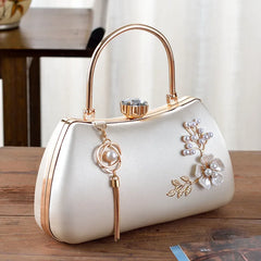 2025 New Women Handmade Flowers Clutch Handbags Wedding Evening Wallets Party Dinner Purse For Ladies 4 Colors