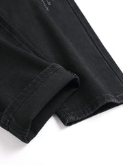 Men’s trendy streetwear: black ripped straight-leg jeans – an excellent gift for husbands or boyfriends.
