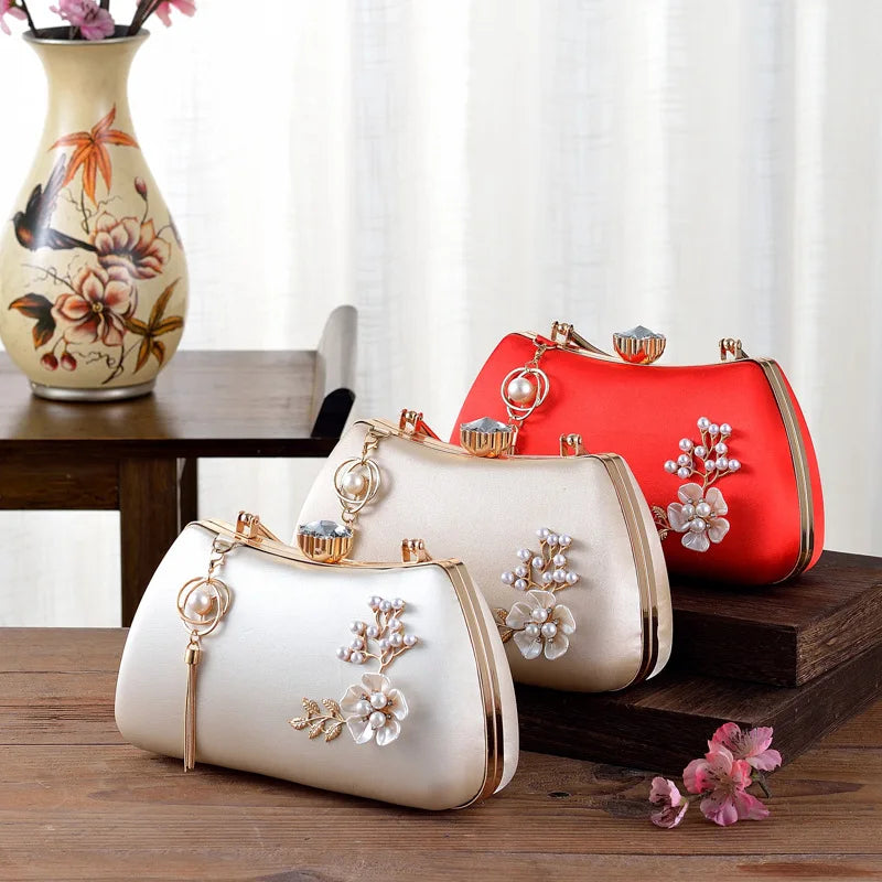 2025 New Women Handmade Flowers Clutch Handbags Wedding Evening Wallets Party Dinner Purse For Ladies 4 Colors