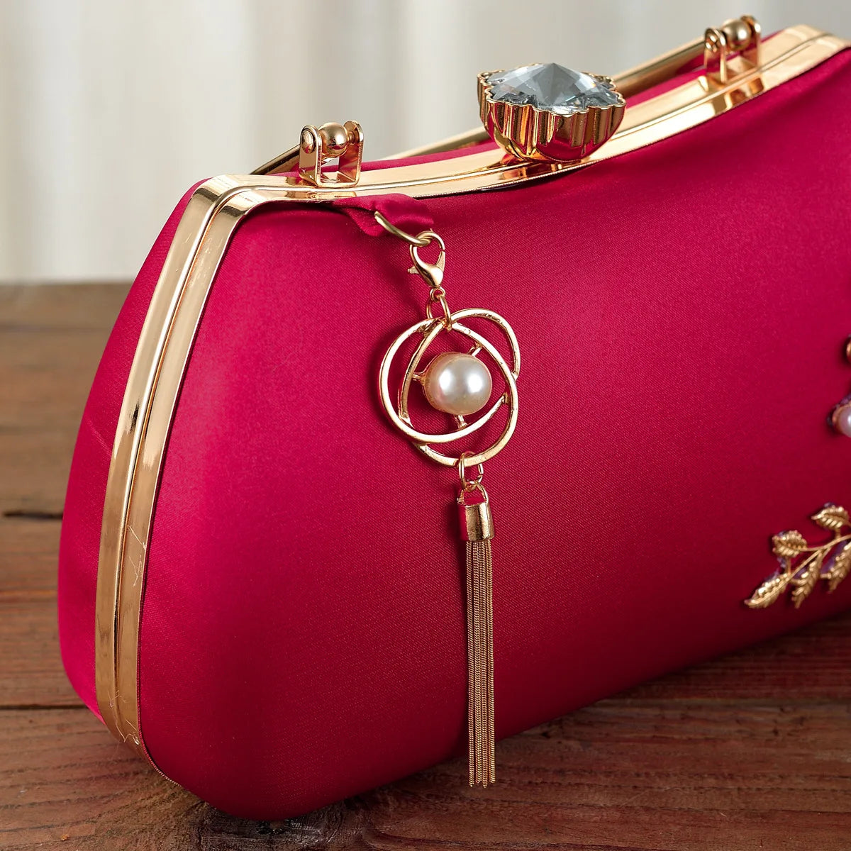 2025 New Women Handmade Flowers Clutch Handbags Wedding Evening Wallets Party Dinner Purse For Ladies 4 Colors