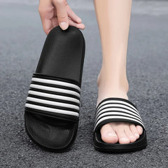 Stylish casual sports men's shoes Light outdoor slippers Bathroom Family