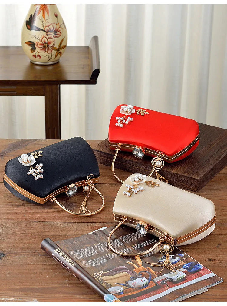 2025 New Women Handmade Flowers Clutch Handbags Wedding Evening Wallets Party Dinner Purse For Ladies 4 Colors