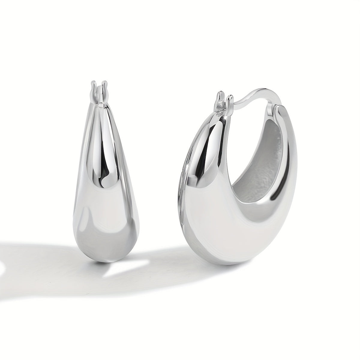 1 Pair Charm-In Elegant Hoop Earrings, 18K Golden Plated Copper, Fashionable Daily & Gift Wear, Valentine'S Day Suitable, All-Season Accessory